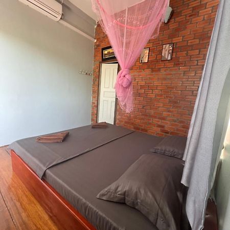 Ing Ing Guesthouse Ko Rong Sanloem Eksteriør bilde