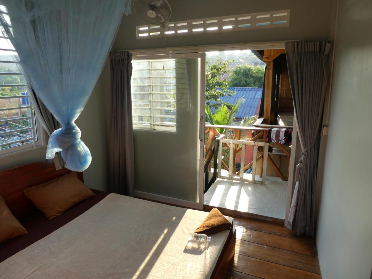 Ing Ing Guesthouse Ko Rong Sanloem Eksteriør bilde